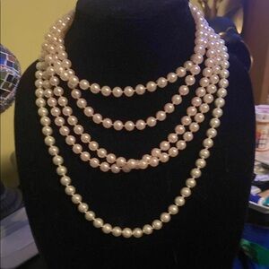 Elegant Pearl Necklace